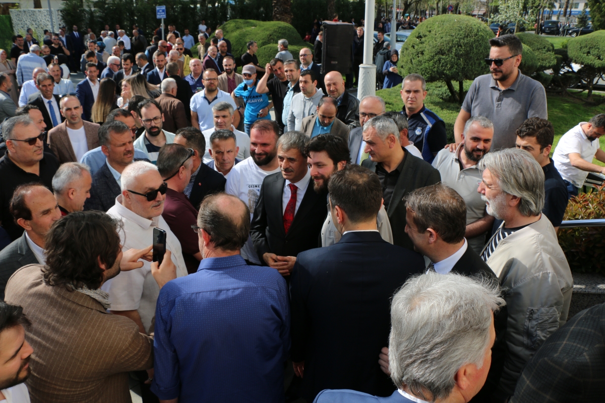 Sakarya Büyükşehir Belediyesinde devir teslim heyecanı ( GÜNÜN ÖNE ÇIKAN FOTOĞRAFLARI )