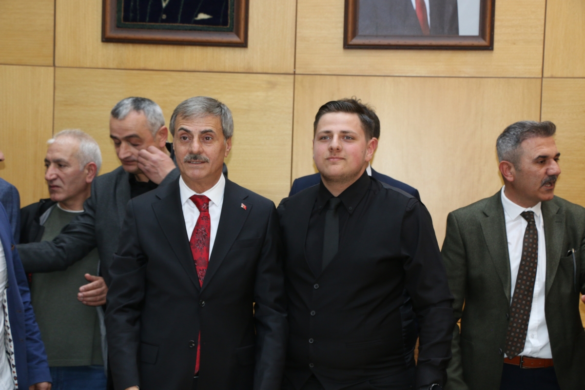 Sakarya Büyükşehir Belediyesinde devir teslim heyecanı ( GÜNÜN ÖNE ÇIKAN FOTOĞRAFLARI )