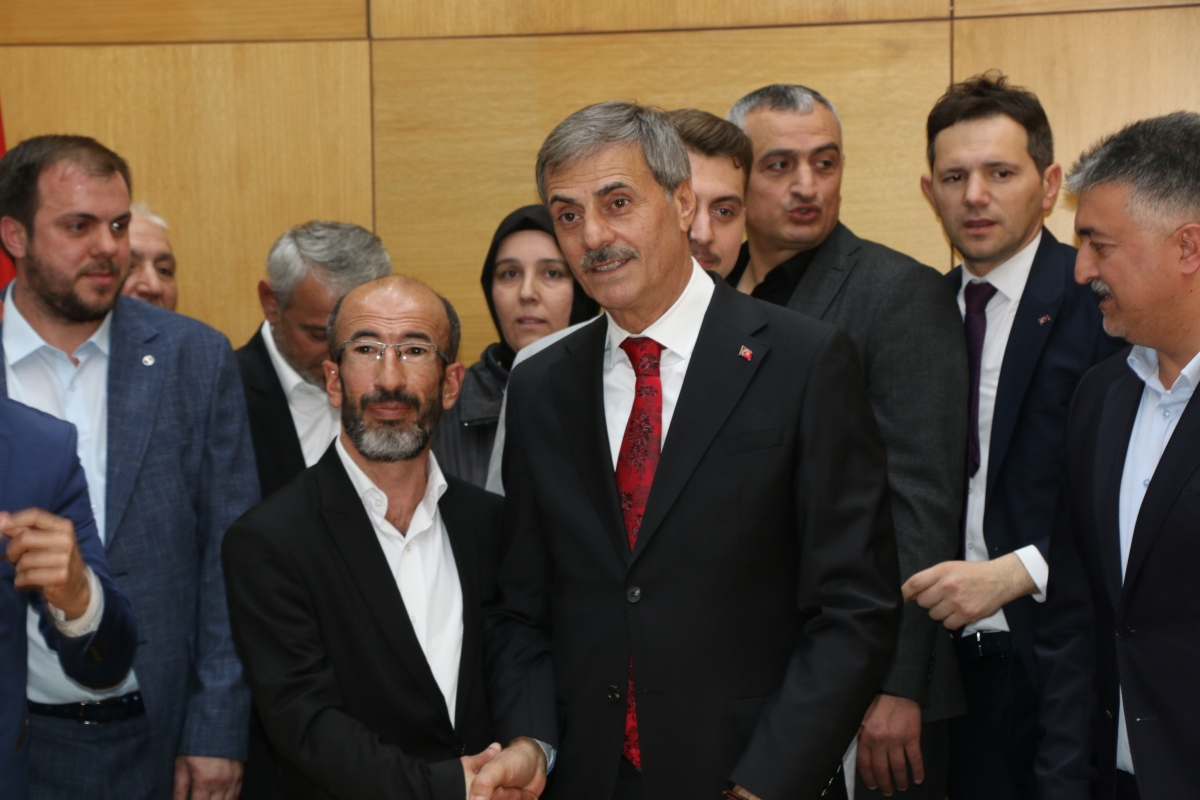 Sakarya Büyükşehir Belediyesinde devir teslim heyecanı ( GÜNÜN ÖNE ÇIKAN FOTOĞRAFLARI )