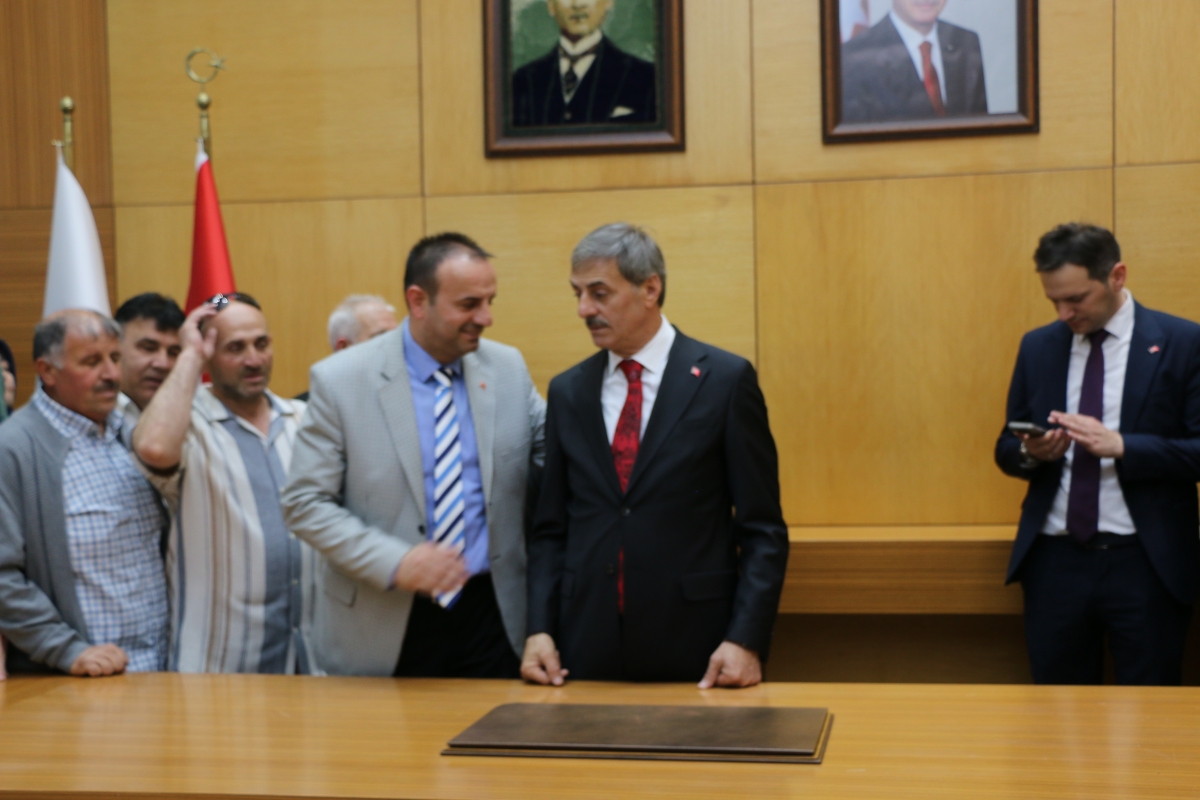 Sakarya Büyükşehir Belediyesinde devir teslim heyecanı ( GÜNÜN ÖNE ÇIKAN FOTOĞRAFLARI )