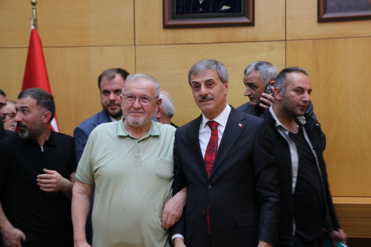 Sakarya Büyükşehir Belediyesinde devir teslim heyecanı ( GÜNÜN ÖNE ÇIKAN FOTOĞRAFLARI )