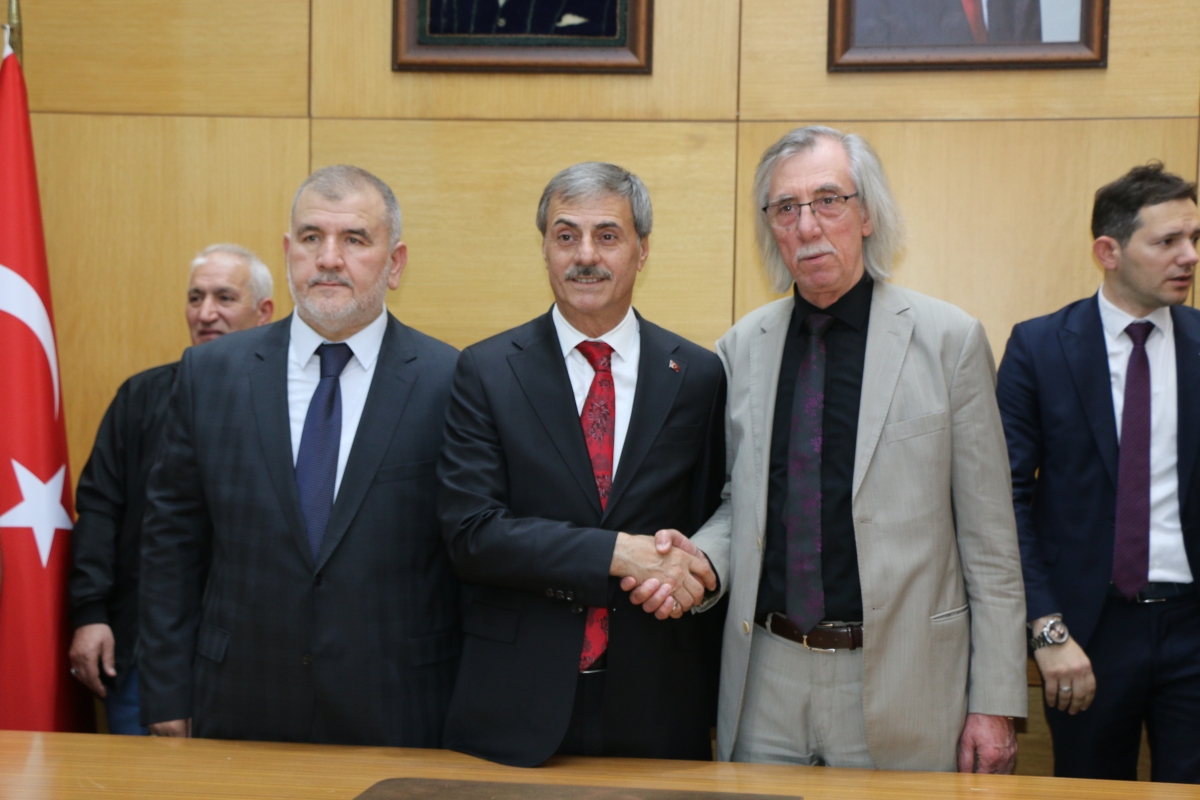 Sakarya Büyükşehir Belediyesinde devir teslim heyecanı ( GÜNÜN ÖNE ÇIKAN FOTOĞRAFLARI )