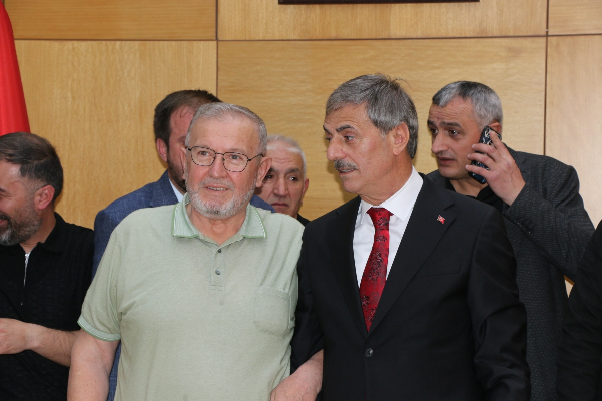 Sakarya Büyükşehir Belediyesinde devir teslim heyecanı ( GÜNÜN ÖNE ÇIKAN FOTOĞRAFLARI )