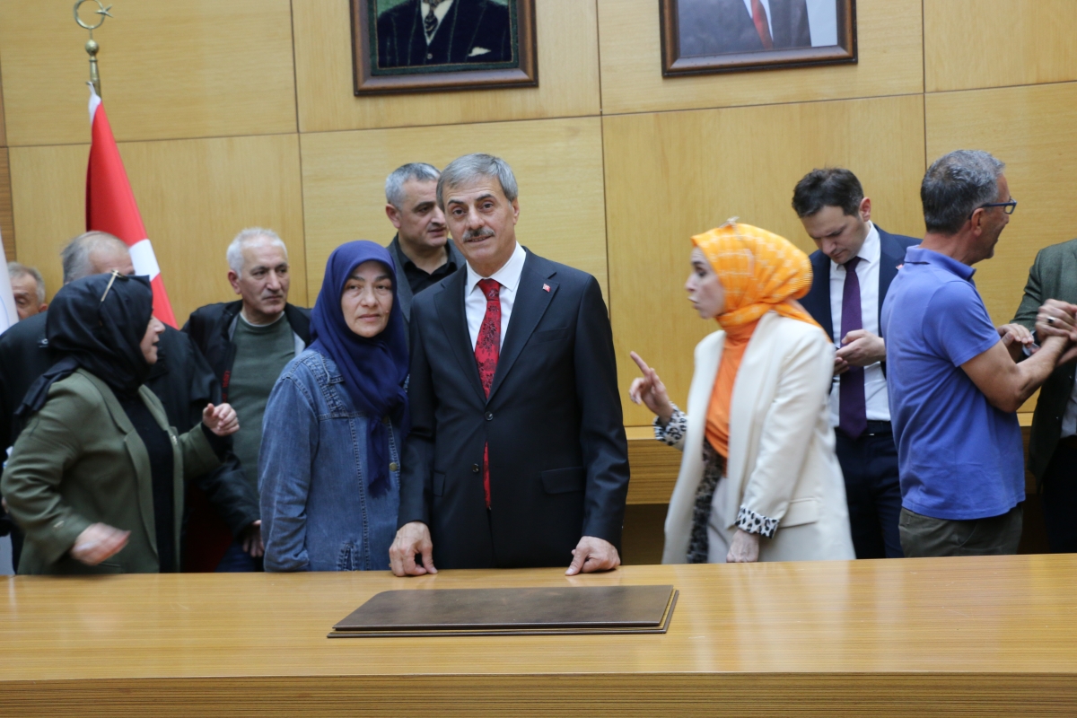 Sakarya Büyükşehir Belediyesinde devir teslim heyecanı ( GÜNÜN ÖNE ÇIKAN FOTOĞRAFLARI )