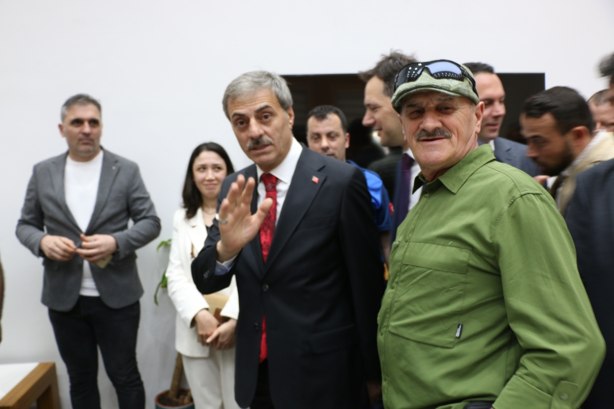 Sakarya Büyükşehir Belediyesinde devir teslim heyecanı ( GÜNÜN ÖNE ÇIKAN FOTOĞRAFLARI )