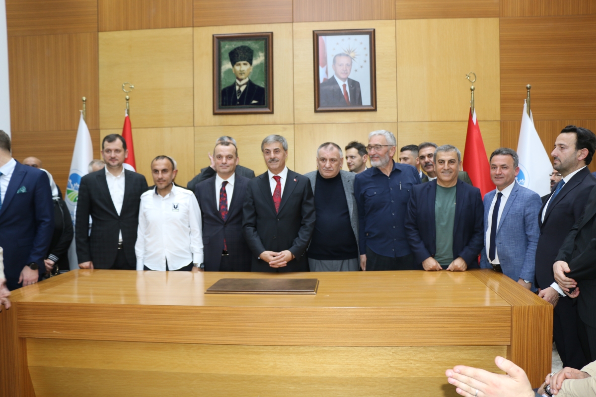 Sakarya Büyükşehir Belediyesinde devir teslim heyecanı ( GÜNÜN ÖNE ÇIKAN FOTOĞRAFLARI )