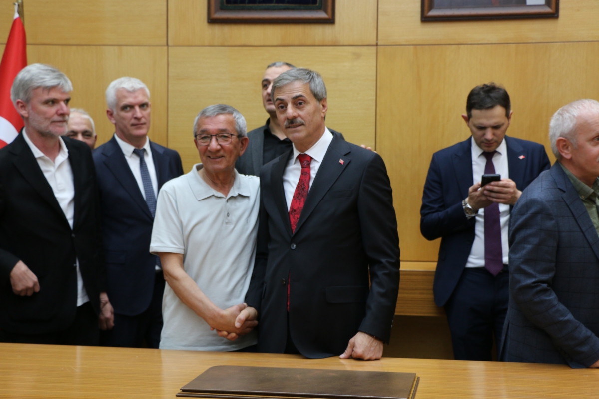 Sakarya Büyükşehir Belediyesinde devir teslim heyecanı ( GÜNÜN ÖNE ÇIKAN FOTOĞRAFLARI )