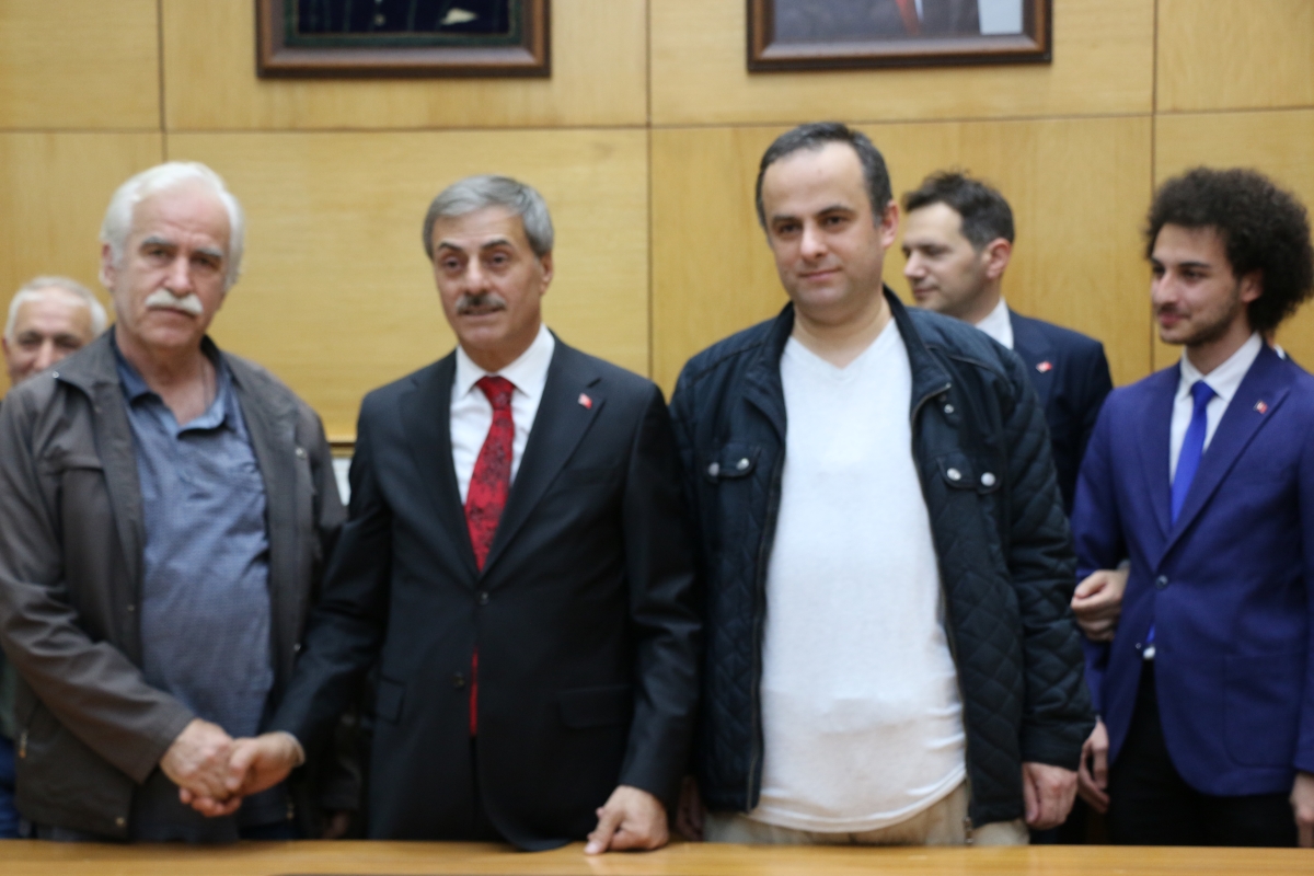 Sakarya Büyükşehir Belediyesinde devir teslim heyecanı ( GÜNÜN ÖNE ÇIKAN FOTOĞRAFLARI )