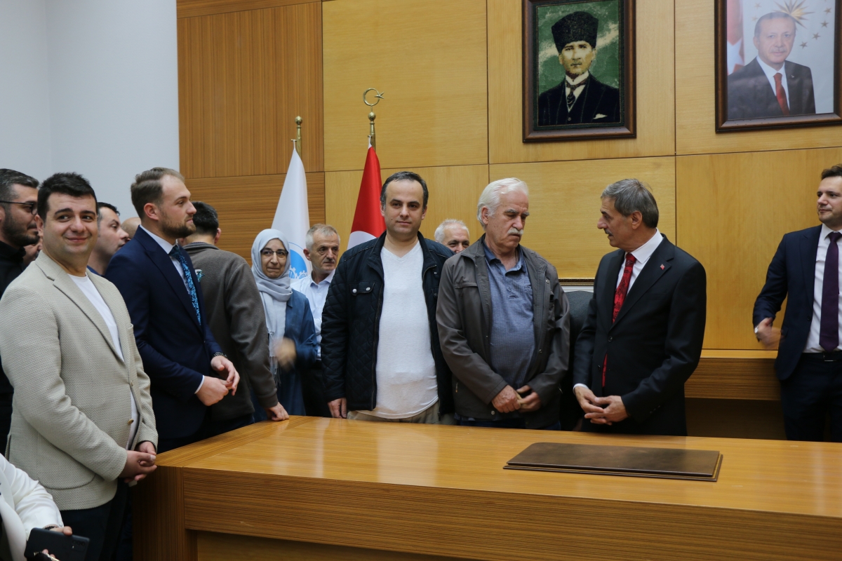 Sakarya Büyükşehir Belediyesinde devir teslim heyecanı ( GÜNÜN ÖNE ÇIKAN FOTOĞRAFLARI )