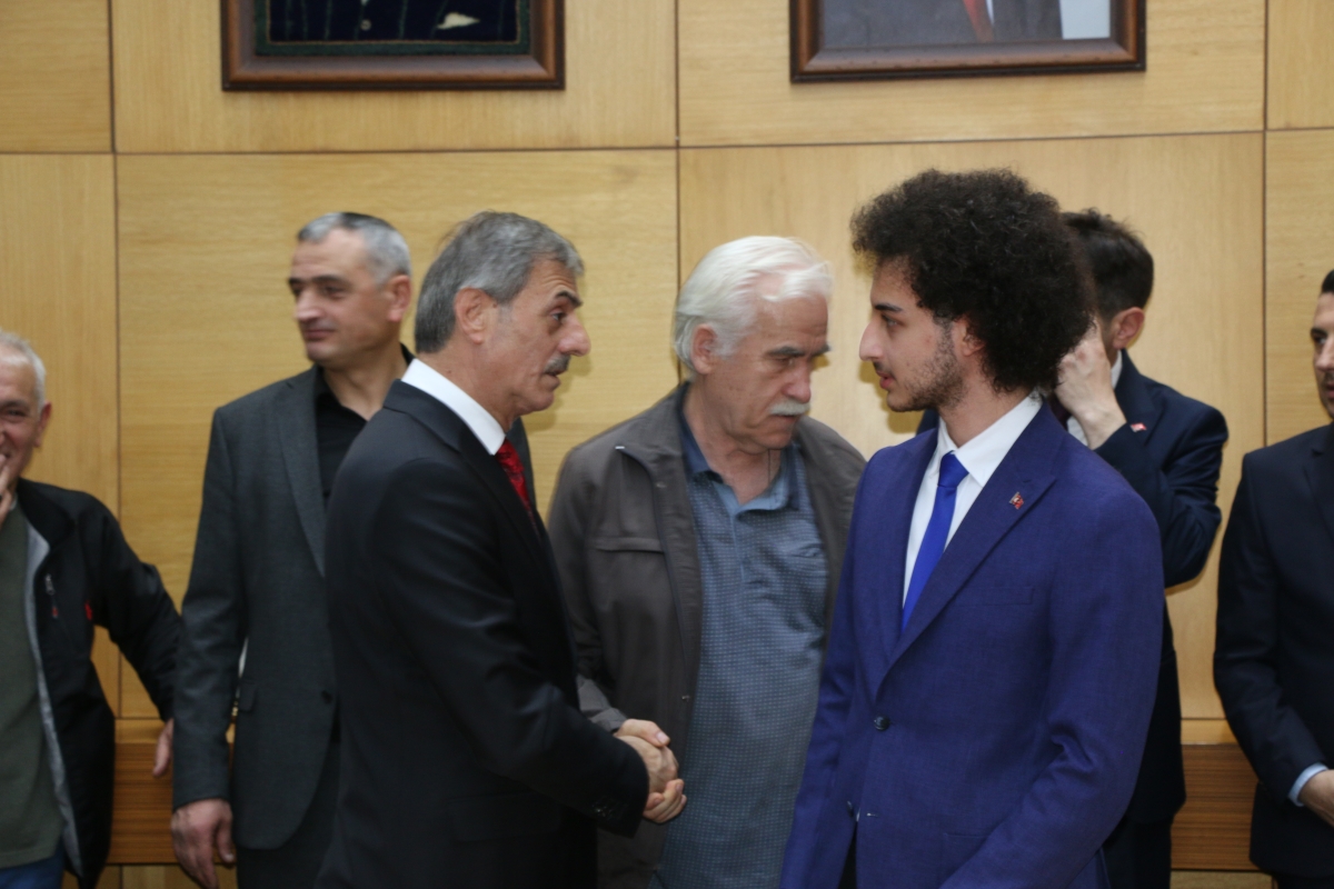 Sakarya Büyükşehir Belediyesinde devir teslim heyecanı ( GÜNÜN ÖNE ÇIKAN FOTOĞRAFLARI )