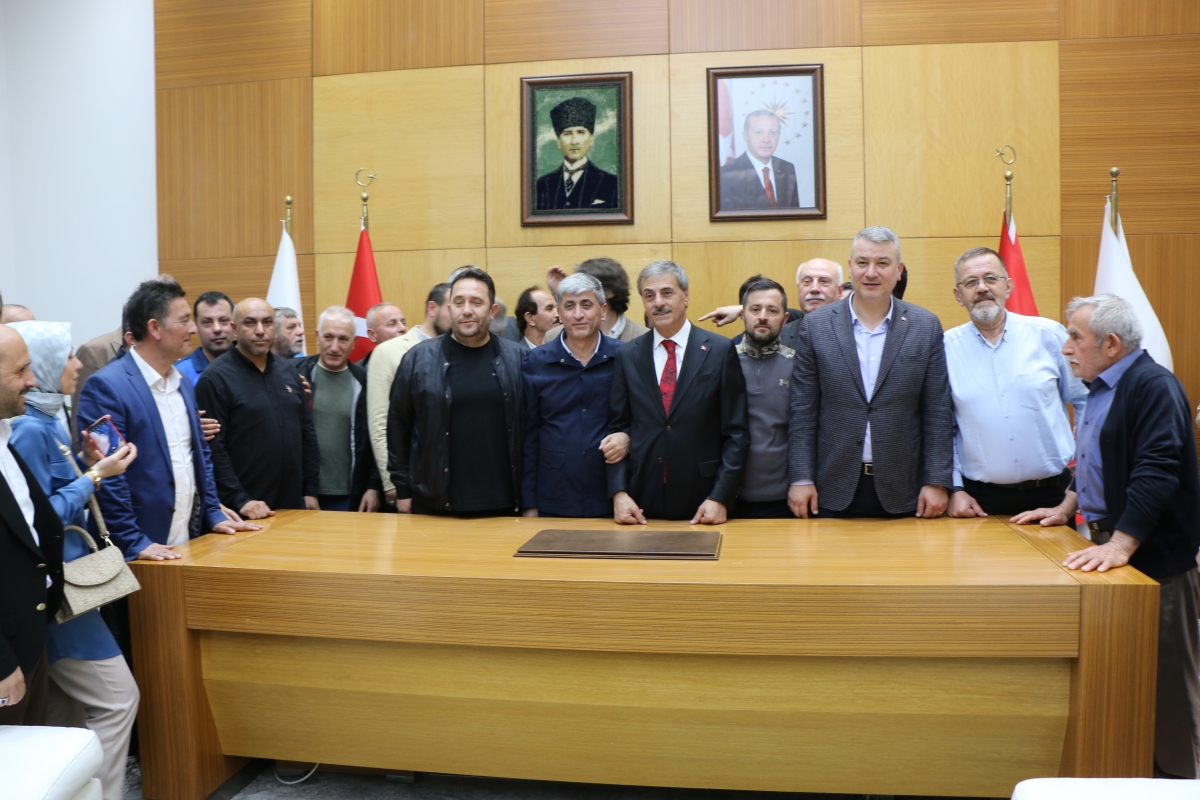 Sakarya Büyükşehir Belediyesinde devir teslim heyecanı ( GÜNÜN ÖNE ÇIKAN FOTOĞRAFLARI )