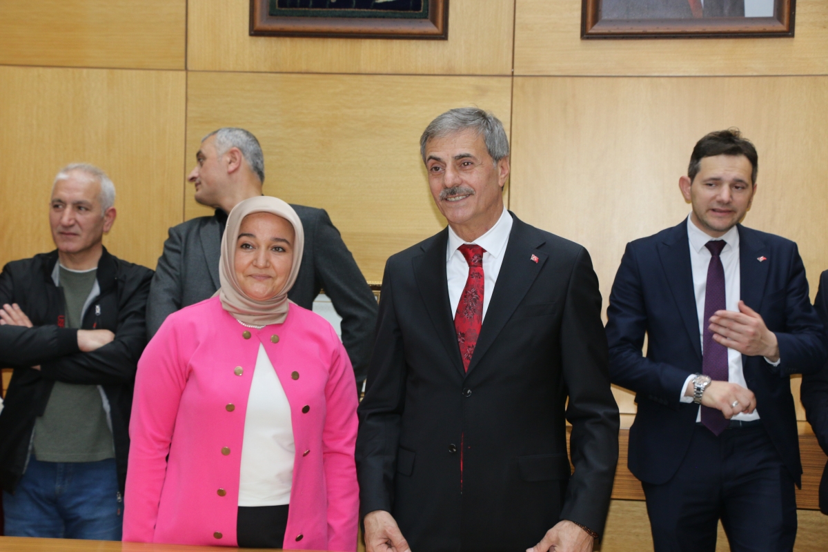 Sakarya Büyükşehir Belediyesinde devir teslim heyecanı ( GÜNÜN ÖNE ÇIKAN FOTOĞRAFLARI )