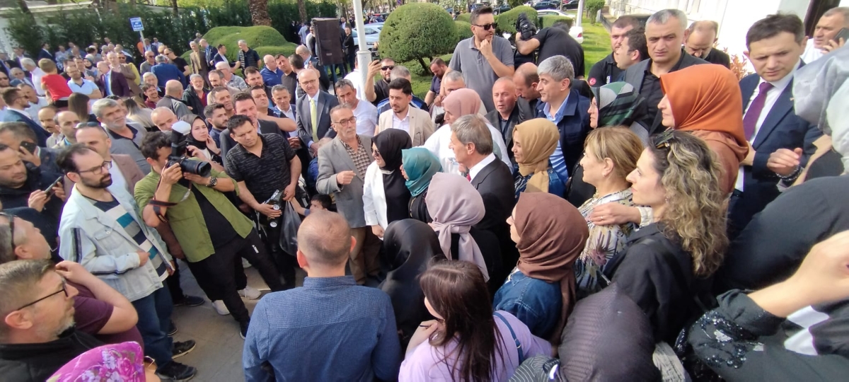 Sakarya Büyükşehir Belediyesinde devir teslim heyecanı ( GÜNÜN ÖNE ÇIKAN FOTOĞRAFLARI )