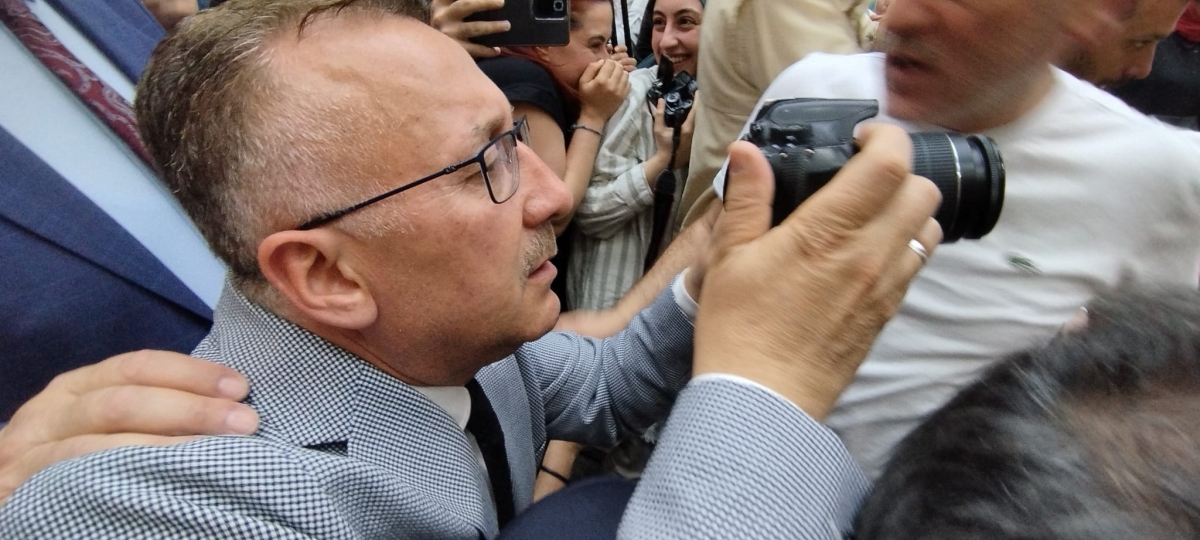 Sakarya Büyükşehir Belediyesinde devir teslim heyecanı ( GÜNÜN ÖNE ÇIKAN FOTOĞRAFLARI )
