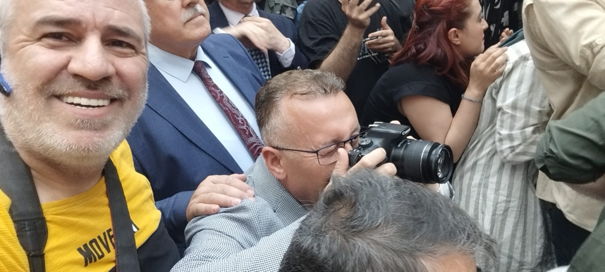 Sakarya Büyükşehir Belediyesinde devir teslim heyecanı ( GÜNÜN ÖNE ÇIKAN FOTOĞRAFLARI )
