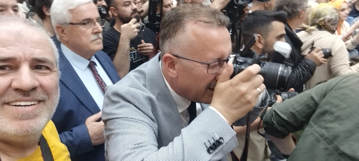 Sakarya Büyükşehir Belediyesinde devir teslim heyecanı ( GÜNÜN ÖNE ÇIKAN FOTOĞRAFLARI )