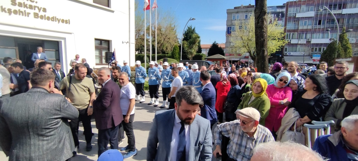 Sakarya Büyükşehir Belediyesinde devir teslim heyecanı ( GÜNÜN ÖNE ÇIKAN FOTOĞRAFLARI )