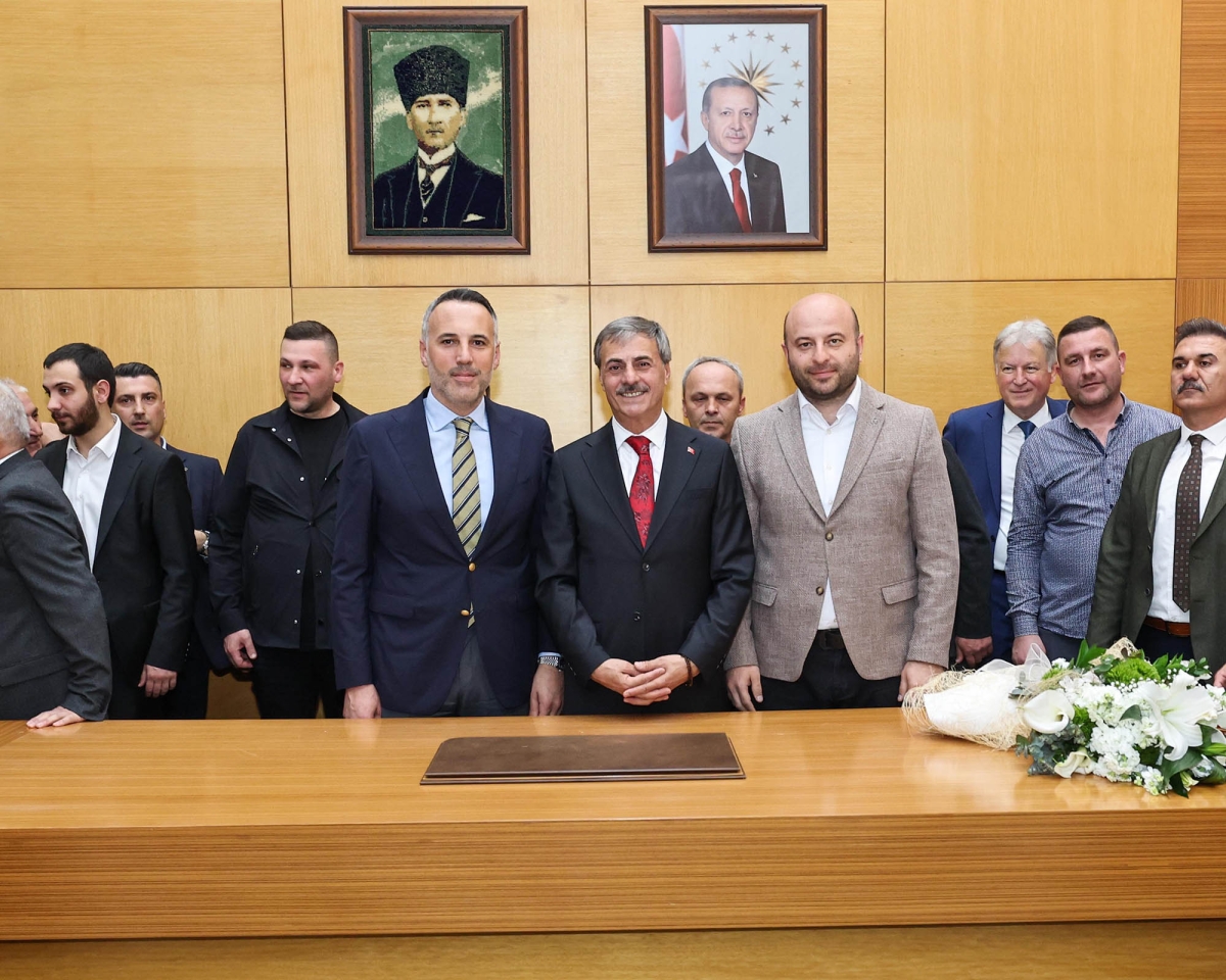 Sakarya Büyükşehir’de hizmet bayrağı artık Yusuf Alemdar’da: “Bizim yarışımız, hizmet yarışıdır” ( GÜNÜN ÖNE ÇIKAN FOTOĞRAFLARI )