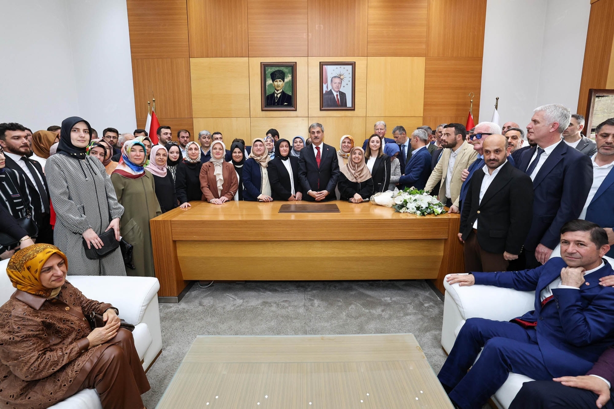 Sakarya Büyükşehir’de hizmet bayrağı artık Yusuf Alemdar’da: “Bizim yarışımız, hizmet yarışıdır” ( GÜNÜN ÖNE ÇIKAN FOTOĞRAFLARI )