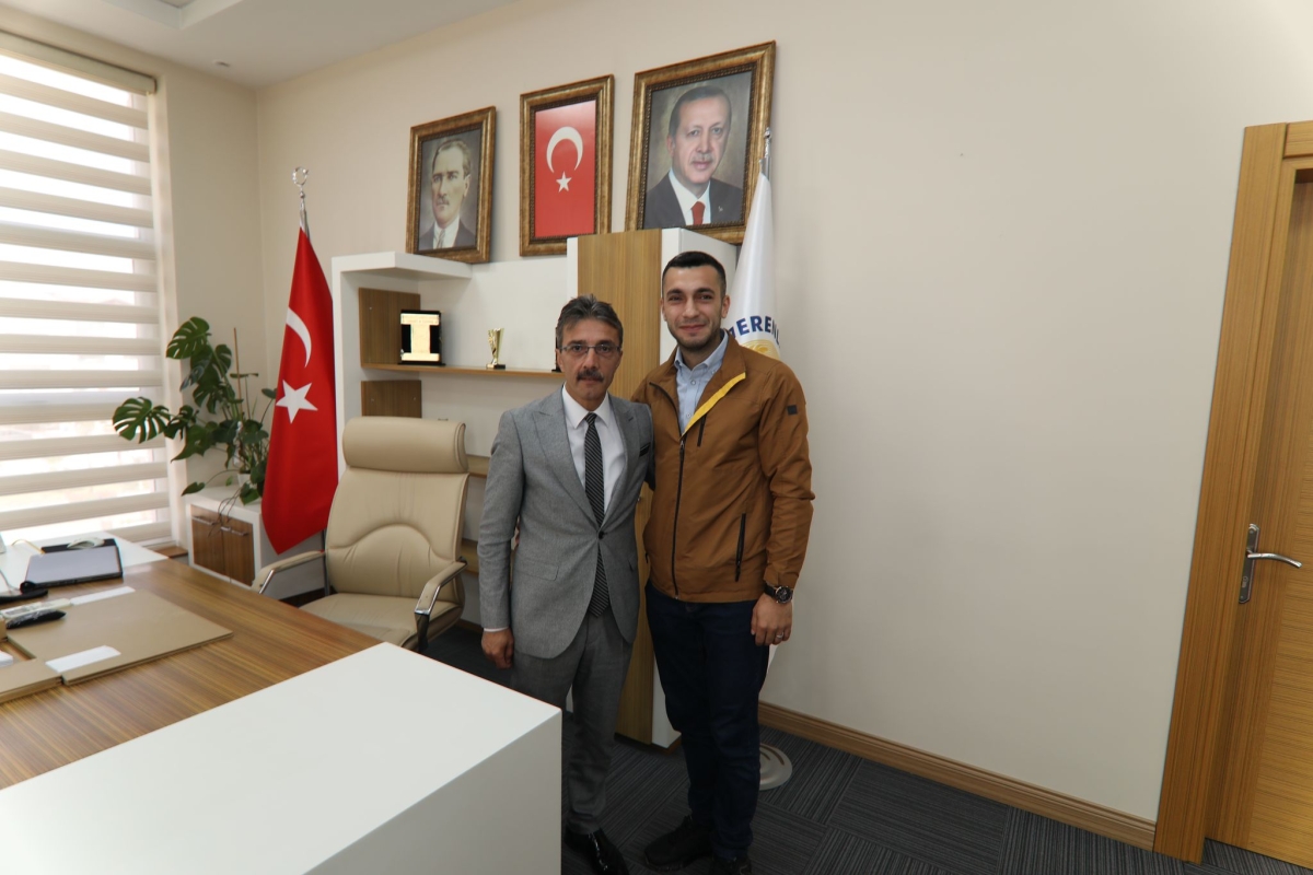 Göreve başlayan Erenler Belediye Başkanı Şenol Dinç’e toplumun her kesiminden hayırlı olsun ziyaretleri sürüyor.