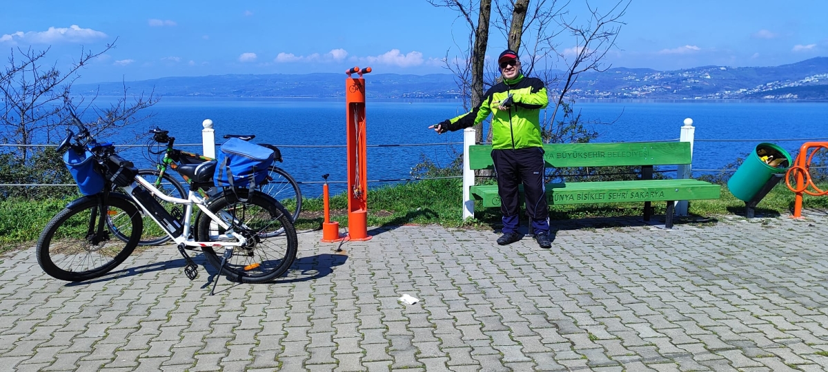 Sakarya Büyükşehir Belediyesi Bisiklet Tamir İstasyonu Sayısını Artırdı (TEŞEKKÜRLER SBB ) Sakarya'da Bisiklet Tamir İstasyonları sayesinde Bisiklet Severler Yolda Kalmayacak