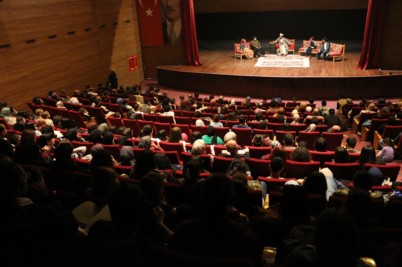 Sakarya Gençlik Merkezi Tiyatro Ekibi Tam Not Aldı