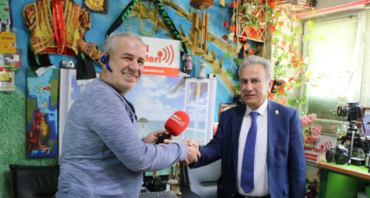 Vatan Ve Hürriyet Derneği Genel Başkanı Yaşar Dursun Fısıltı Haberleri Genel Yayın Yönetmeni Sabahattin Birinci 'yi Ziyaret Etti. İŞTE GÜNÜN ÖNE ÇIKAN FOTOĞRAFLARI..