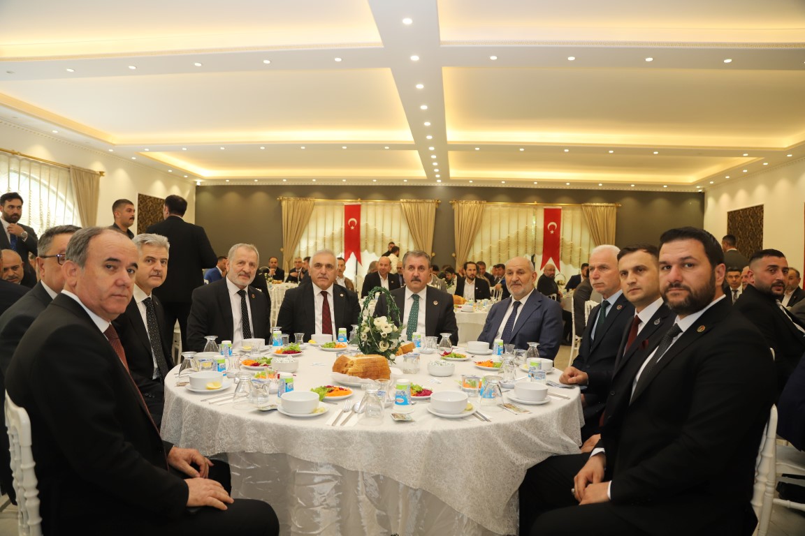 BBP GENEL BAŞKANI DESTİCİ’DEN HENDEK’E HAYIRLI OLSUN ZİYARETİ ( İŞTE GÜNÜN ÖNE ÇIKAN FOTOĞRAFLARI )