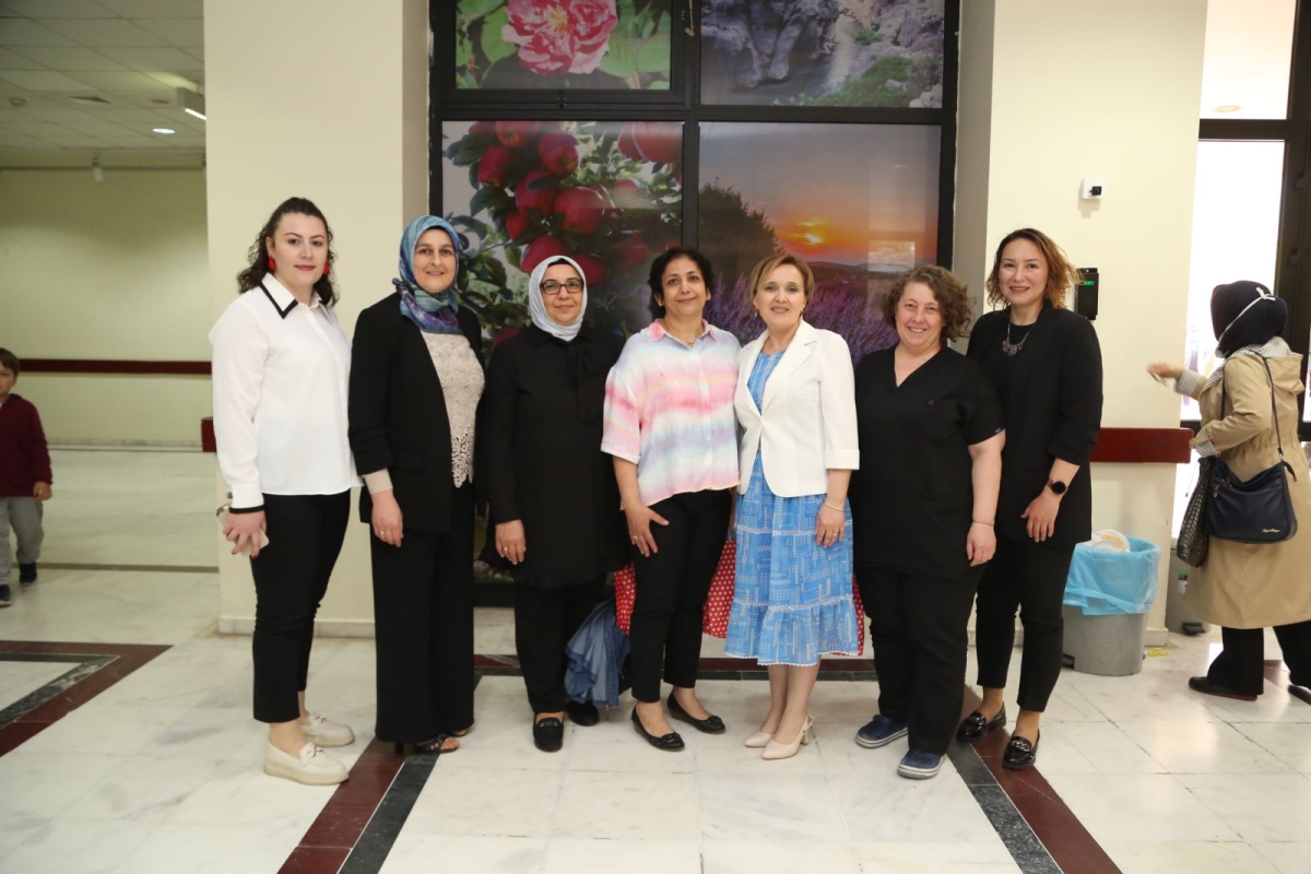 12-18 Mayıs Hemşireler Haftasında Süleyman Demirel Üniversitesi Hemşireler Gününü Kutlandı ( GÜNÜN ÖNE ÇIKAN FOTOĞRAFLARI )