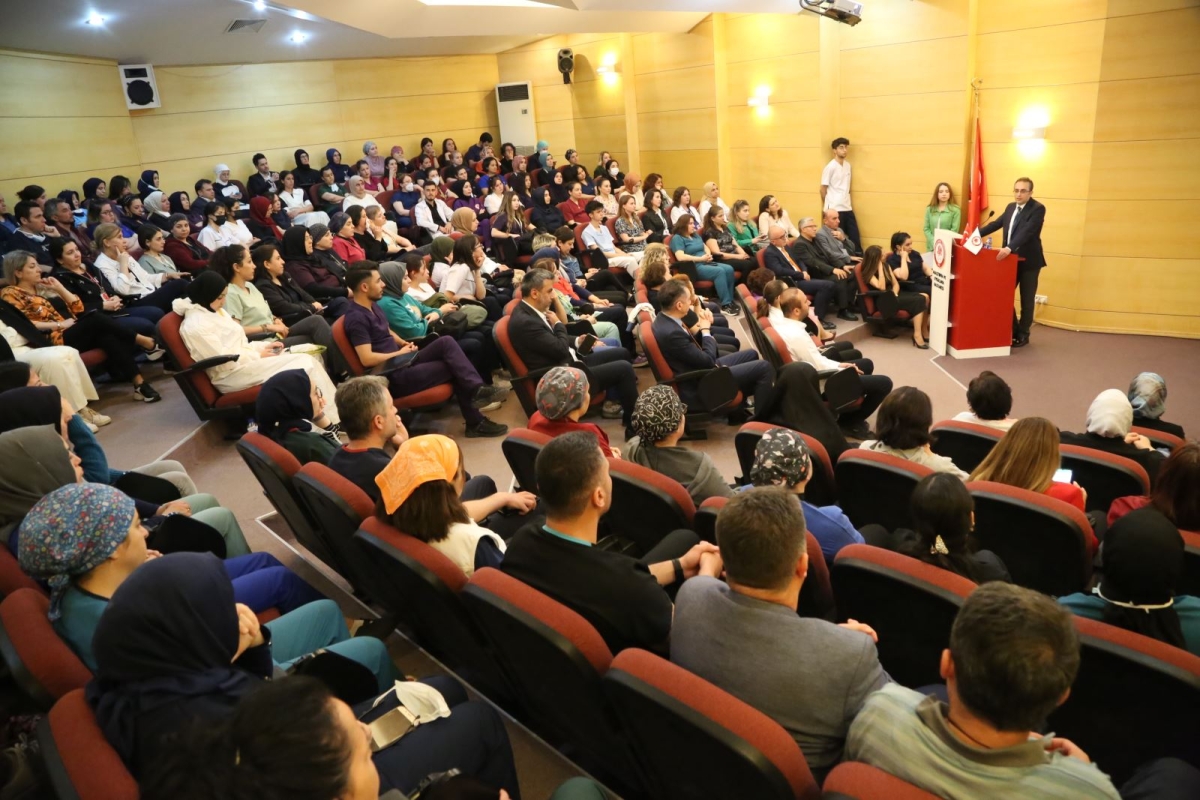 12-18 Mayıs Hemşireler Haftasında Süleyman Demirel Üniversitesi Hemşireler Gününü Kutlandı ( GÜNÜN ÖNE ÇIKAN FOTOĞRAFLARI )