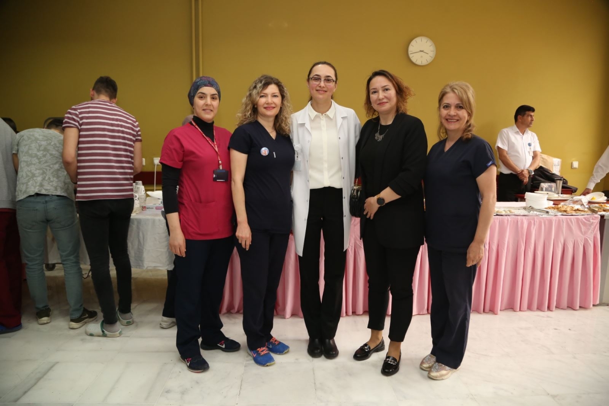 12-18 Mayıs Hemşireler Haftasında Süleyman Demirel Üniversitesi Hemşireler Gününü Kutlandı ( GÜNÜN ÖNE ÇIKAN FOTOĞRAFLARI )