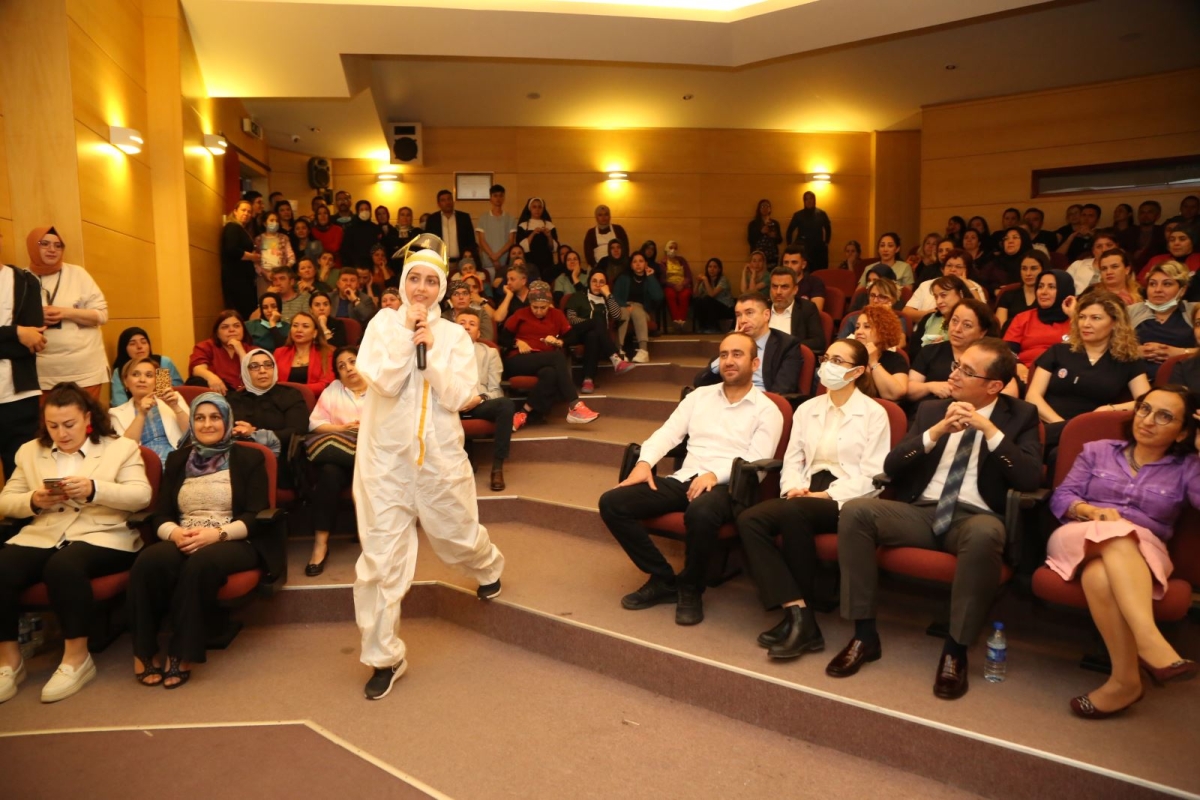 12-18 Mayıs Hemşireler Haftasında Süleyman Demirel Üniversitesi Hemşireler Gününü Kutlandı ( GÜNÜN ÖNE ÇIKAN FOTOĞRAFLARI )