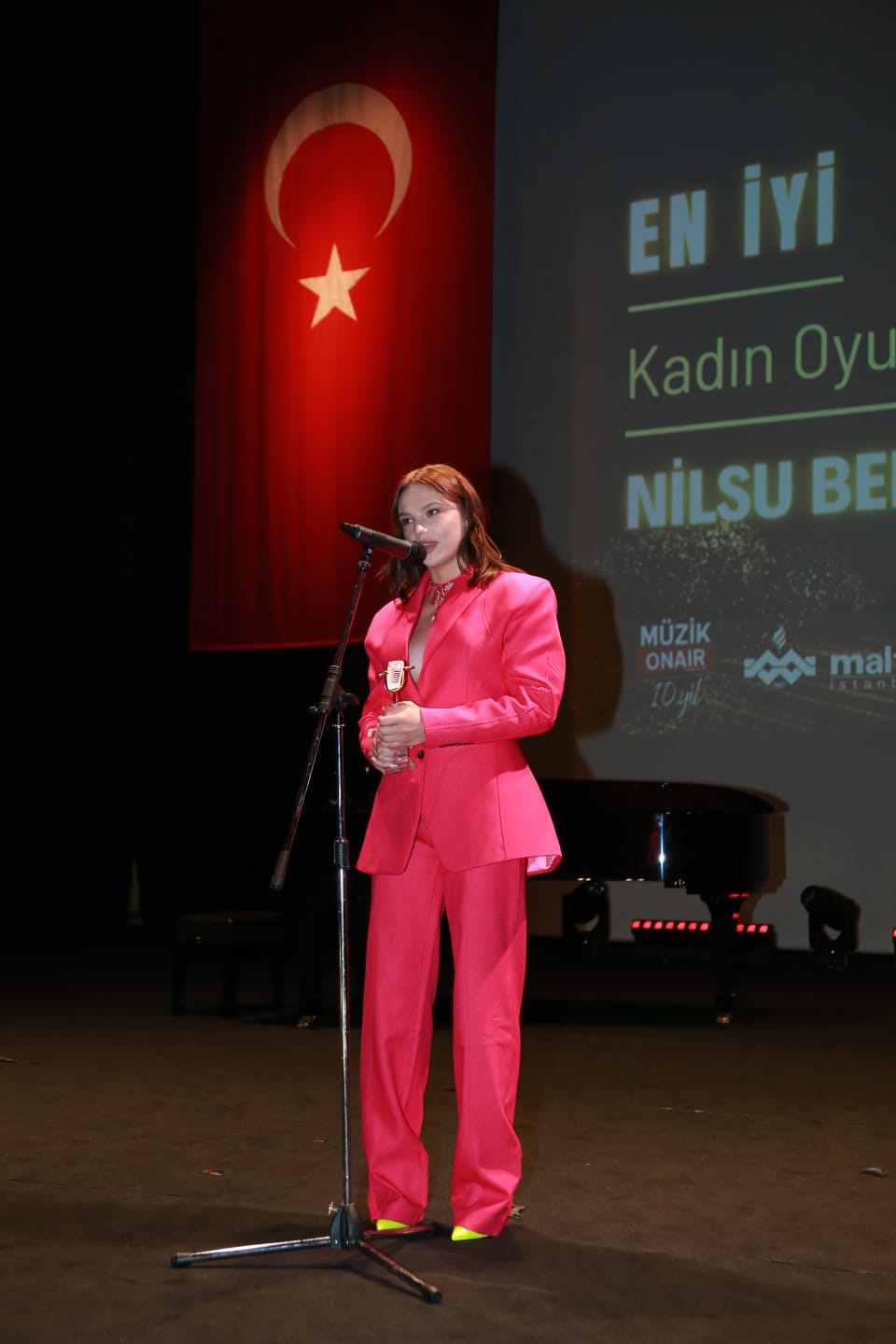 Müzik Onaır Medya ve Sanat Ödülleri Maltepe Üniversitesi Kültür Merkezi Vedat Çakırca Konferans salonunda sahiplerini buldu! ( İŞTE GÜNÜN ÖNE ÇIKAN FOTOĞRAFLARI )