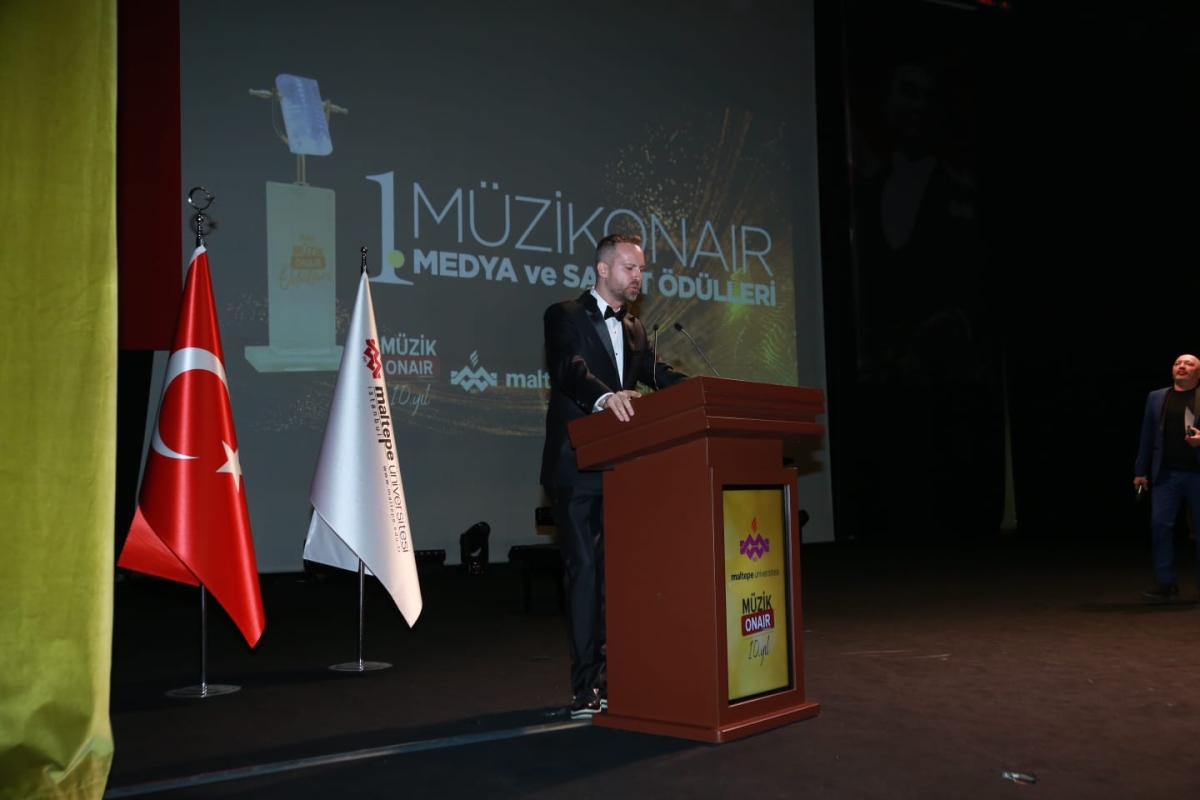 Müzik Onaır Medya ve Sanat Ödülleri Maltepe Üniversitesi Kültür Merkezi Vedat Çakırca Konferans salonunda sahiplerini buldu! ( İŞTE GÜNÜN ÖNE ÇIKAN FOTOĞRAFLARI )