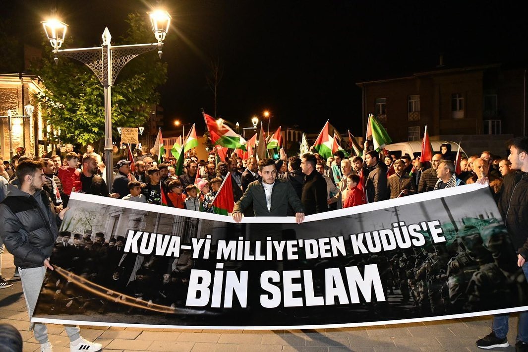 Balıkesir Filistin İçin Yürüdü ( İŞTE GÜNÜN ÖNE ÇIKAN FOTOĞRAFLARI )