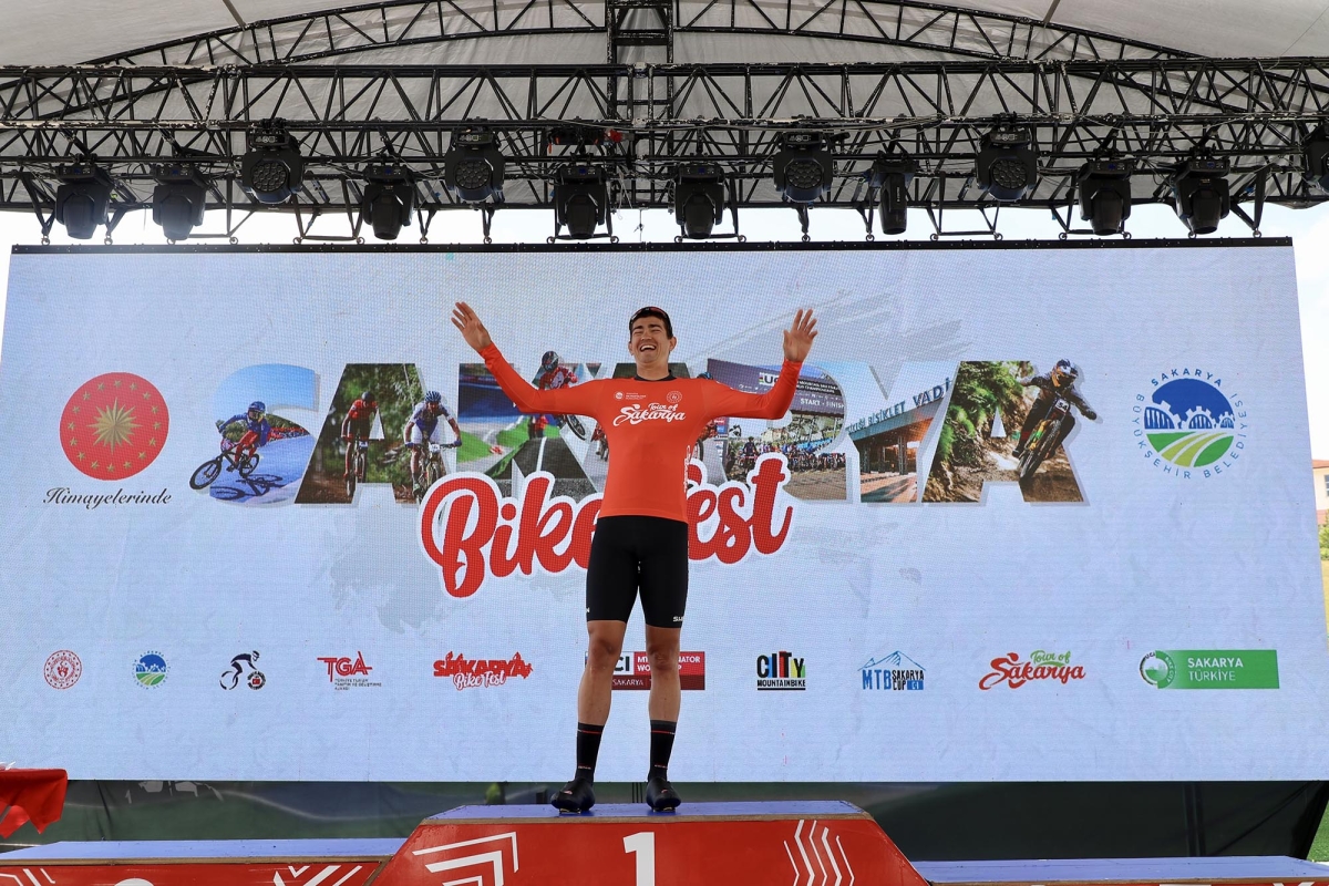 Sakarya Bike Fest'te yarışlar, Tour Of Sakarya'nın sıralama turlarıyla başladı. ( GÜNÜN ÖNE ÇIKAN FOTOĞRAFLARI )