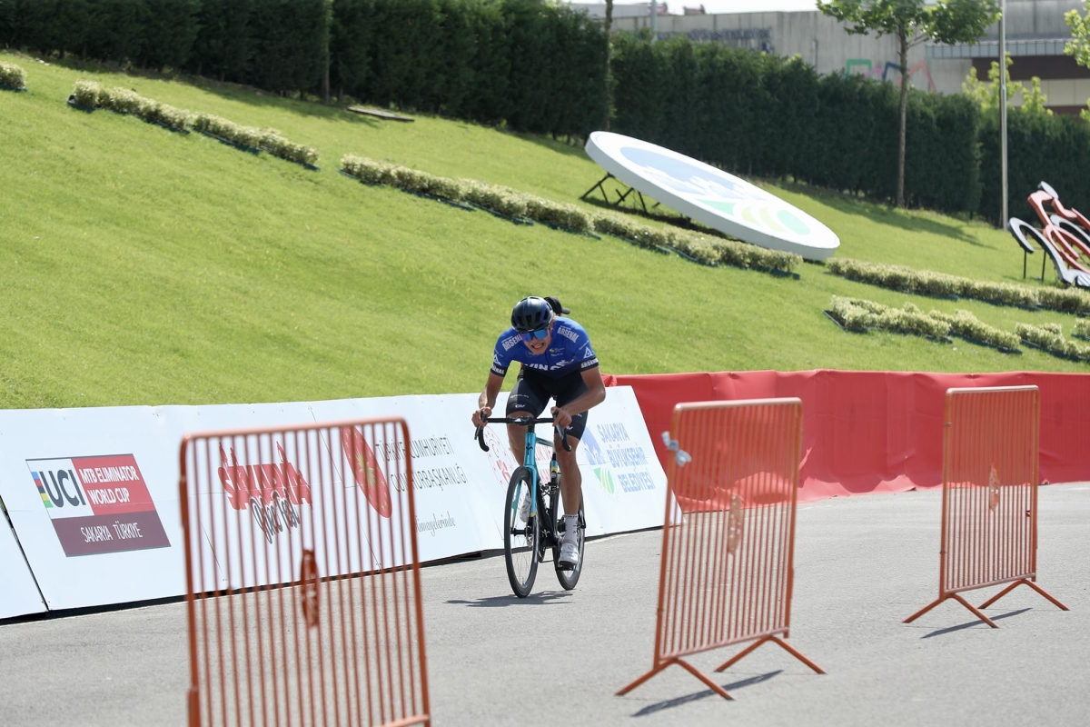Sakarya Bike Fest'te yarışlar, Tour Of Sakarya'nın sıralama turlarıyla başladı. ( GÜNÜN ÖNE ÇIKAN FOTOĞRAFLARI )