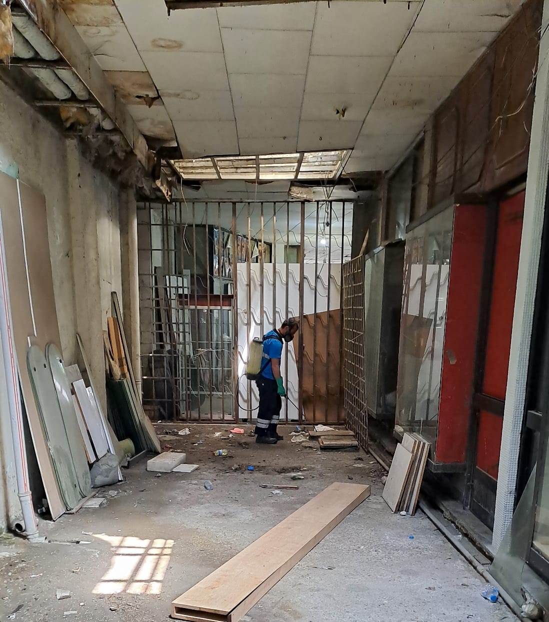 Sakarya Büyükşehir Belediyesi’nden Tam Donanımlı İlaçlama Hizmeti Her Yerde... İnsan ve çevre sağlığını tehdit eden haşerelerle özellikle larva döneminde savaşarak, zararlı canlıların üremesinin önüne geçen SBB Belediyesi eki