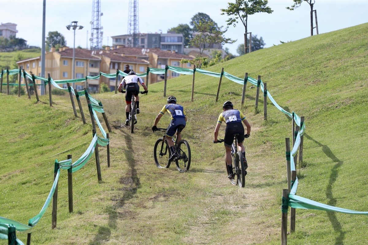 Sakarya'da Vadiyi MTB Cup heyecanı sardı: İşte nefes kesen orman etabının kazananları ( İŞTE O HEYECANLI ANLARIN FOTOĞRAFLARI )