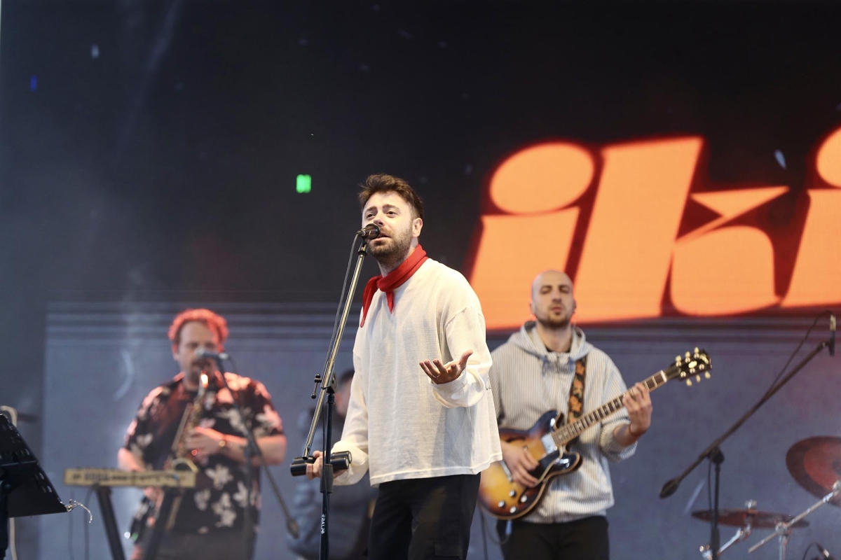 Sakarya'da Bayramda önce yarış sonra konser coşkusu: Yüzlerce sporsever vadiyi ay-yıldızla süsledi, Bayramda önce yarış sonra konser coşkusu: Yüzlerce sporsever vadiyi ay-yıldızla süsledi, ( İŞTE GÜNÜN ÖNE ÇIKAN FOTOĞRAFLARI