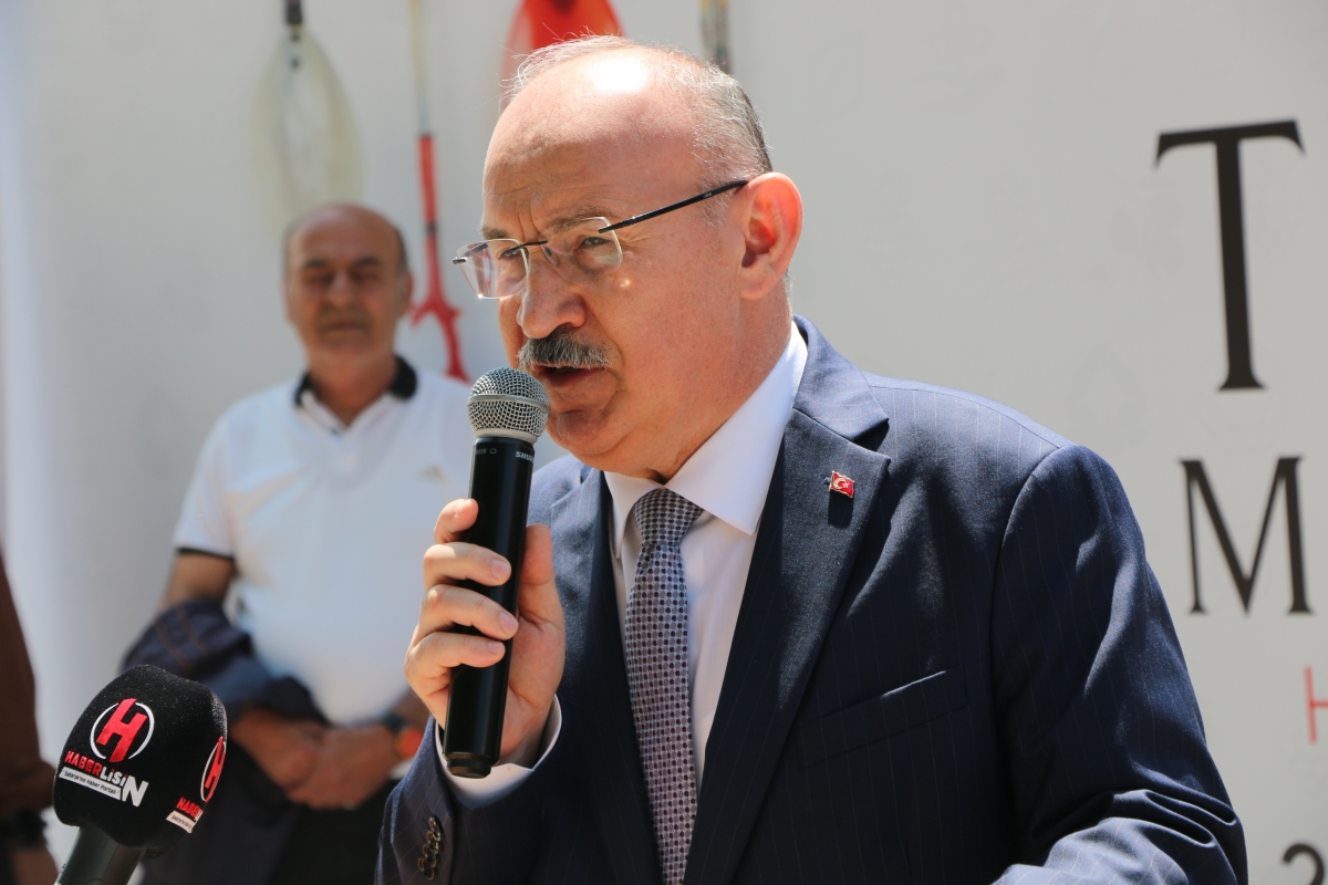 Sakarya İli Yöresel Lezzetlerimiz ve Coğrafi İşaretli Ürünlerimizin Tanıtımı programı AKM önünde gerçekleşti, Programda, Sakarya Ticaret ve Sanayi Odası ile Tüm Restoran ve Turizmciler Derneği Sakarya Şube Başkanlığınca dartı