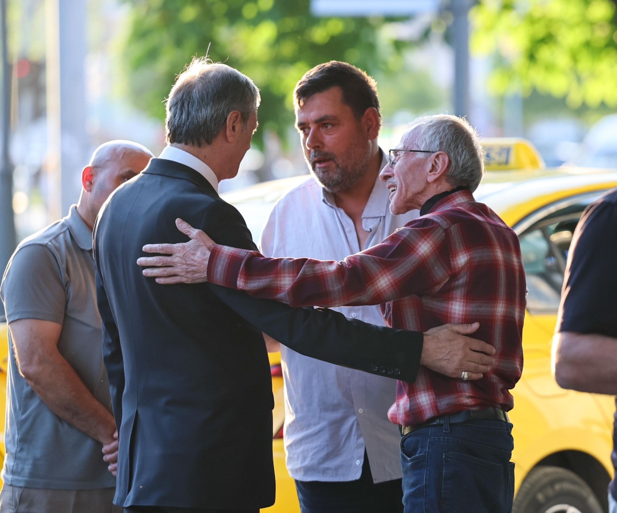 Sakarya Büyükşehir Belediyesi Başkanı Yusuf Alemdar, söz vermişti uygulama başlıyor “Vatandaş Meclisi hemşehrilerimizin gür sesi olacak” ( İŞTE HALKI İLE EL ELE İÇ İÇE FOTOĞRAFLARI )