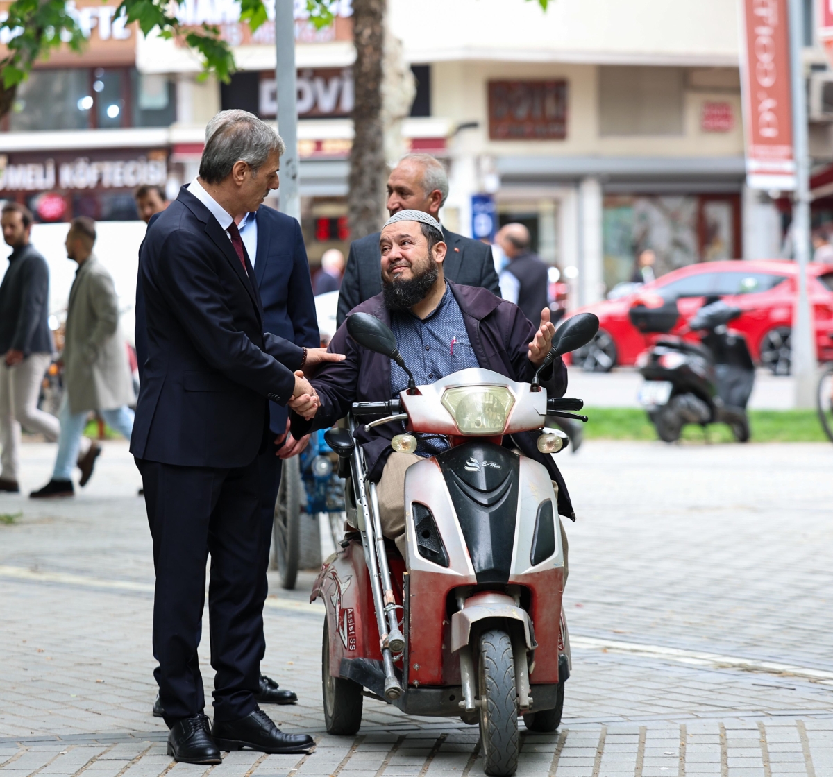 Sakarya Büyükşehir Belediyesi Başkanı Yusuf Alemdar, söz vermişti uygulama başlıyor “Vatandaş Meclisi hemşehrilerimizin gür sesi olacak” ( İŞTE HALKI İLE EL ELE İÇ İÇE FOTOĞRAFLARI )