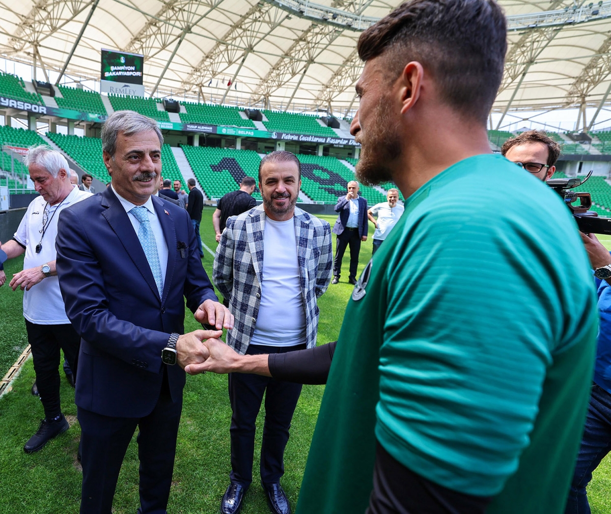 Yusuf Alemdar stadyumdan tüm şehre seslendi: “Gün Sakaryaspor’un etrafında kenetlenme günüdür” Spor Süper Lig ( İŞTE O GÜNÜN FOTOĞRAF KARELERİ )
