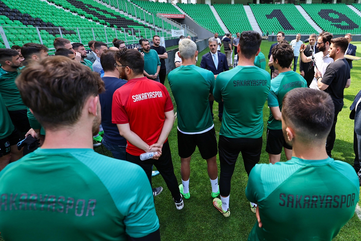 Yusuf Alemdar stadyumdan tüm şehre seslendi: “Gün Sakaryaspor’un etrafında kenetlenme günüdür” Spor Süper Lig ( İŞTE O GÜNÜN FOTOĞRAF KARELERİ )