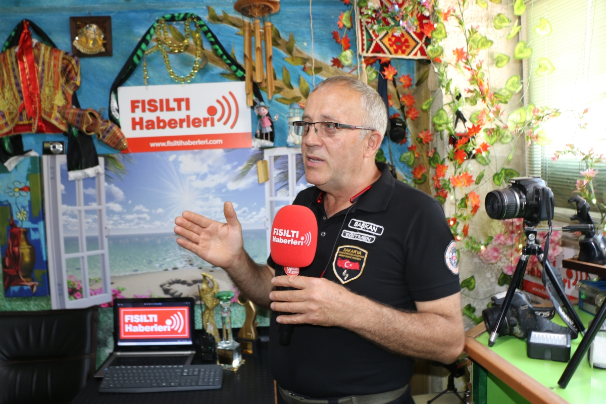 Sakarya Arama Kurtarma Derneği Başkanı Deli Çavuş Lakaplı Kenan Sarı Fısıltı Haberleri Stüdyolarında ( İŞTE GÜNÜN ÖNE ÇIKAN FOTOĞRAF KARELERİ )