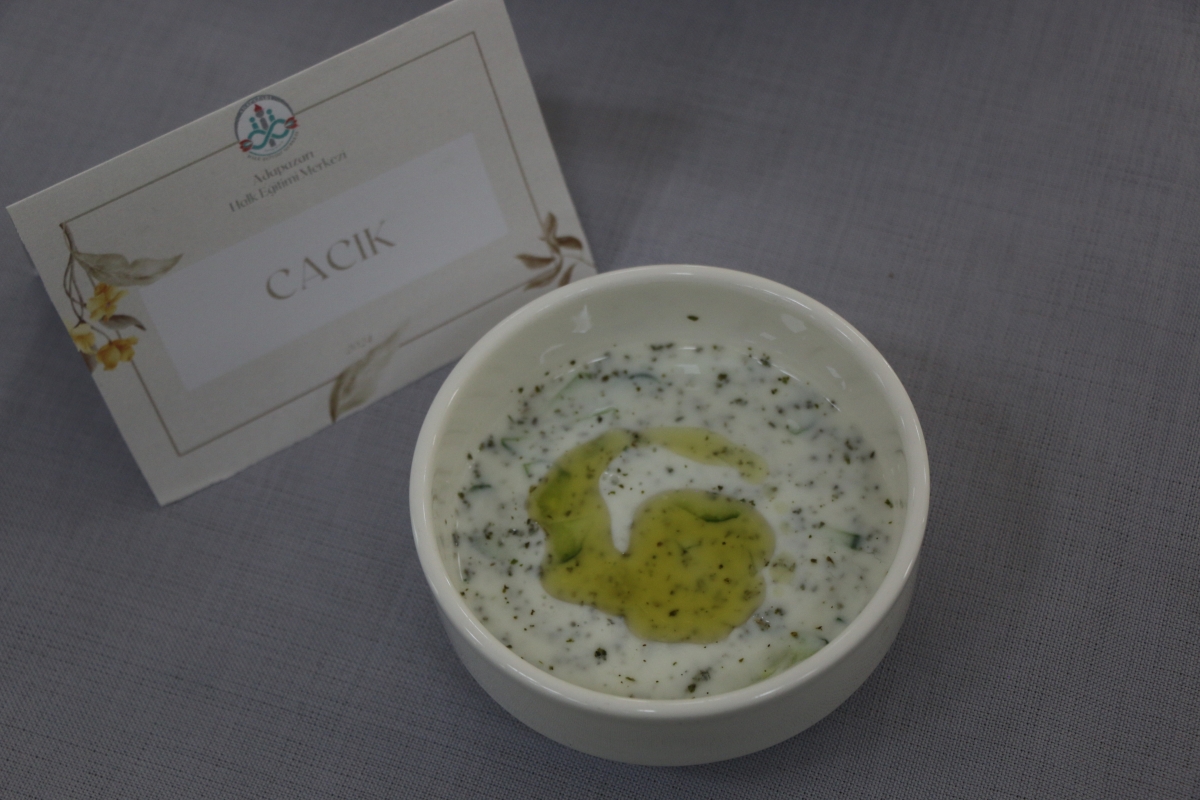 Gülsen YILDIZ Gastronomi ve Mutfak Sanatlarında olduğu Gibi TÖRELİ AŞ yemeklerinde de Sakarya'da Bir İlke İmza Attı Sakarya'da Adapazarı Halk Eğitim Merkezinde Töreli Aş Yemek Sergisi Düzenledi
