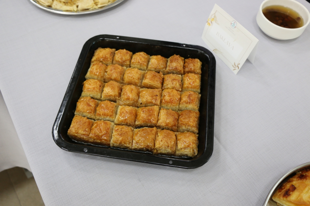 Gülsen YILDIZ Gastronomi ve Mutfak Sanatlarında olduğu Gibi TÖRELİ AŞ yemeklerinde de Sakarya'da Bir İlke İmza Attı Sakarya'da Adapazarı Halk Eğitim Merkezinde Töreli Aş Yemek Sergisi Düzenledi