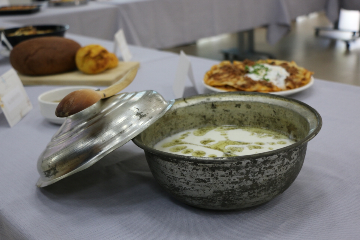 Gülsen YILDIZ Gastronomi ve Mutfak Sanatlarında olduğu Gibi TÖRELİ AŞ yemeklerinde de Sakarya'da Bir İlke İmza Attı Sakarya'da Adapazarı Halk Eğitim Merkezinde Töreli Aş Yemek Sergisi Düzenledi