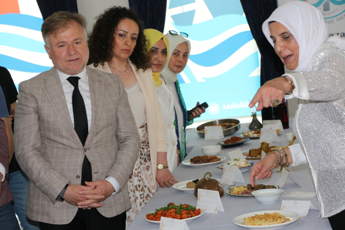 Gülsen YILDIZ Gastronomi ve Mutfak Sanatlarında olduğu Gibi TÖRELİ AŞ yemeklerinde de Sakarya'da Bir İlke İmza Attı Sakarya'da Adapazarı Halk Eğitim Merkezinde Töreli Aş Yemek Sergisi Düzenledi